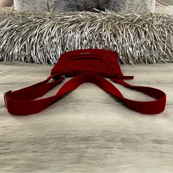 VERA BRADLEY Red Microfiber Zipper Hipster Crossbody Travel Light Minimalist - Picture 11 of 14